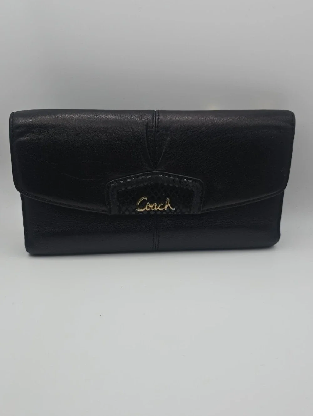 Coach Black Leather Wallet & Cheekbook Holder W/ Gold Hardware (GOOD/FAIR)✨️🖤✨️ - Picture 2 of 15